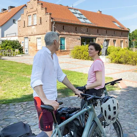 Apartment Premium Im Gaestehaus Trebnitz