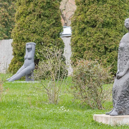 Premium Im Gustav Seitz Gaestehaus Διαμέρισμα *