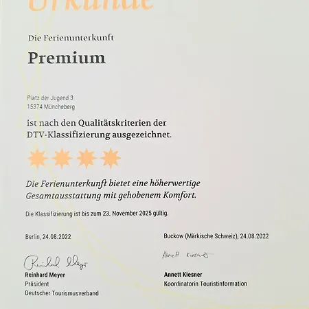 Premium Im Gaestehaus Trebnitz Apartment